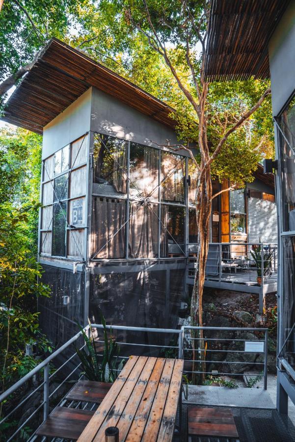 Warehouse Hostel Ko Tao Dış mekan fotoğraf